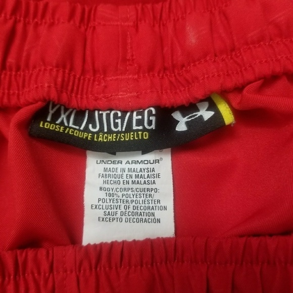 UNDER ARMOUR JUNIOR SHORT SZ. XL - Picture 4 of 8